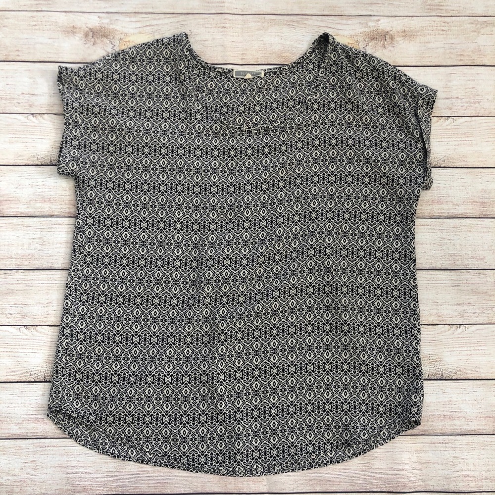 Pleione Short Sleeve Top